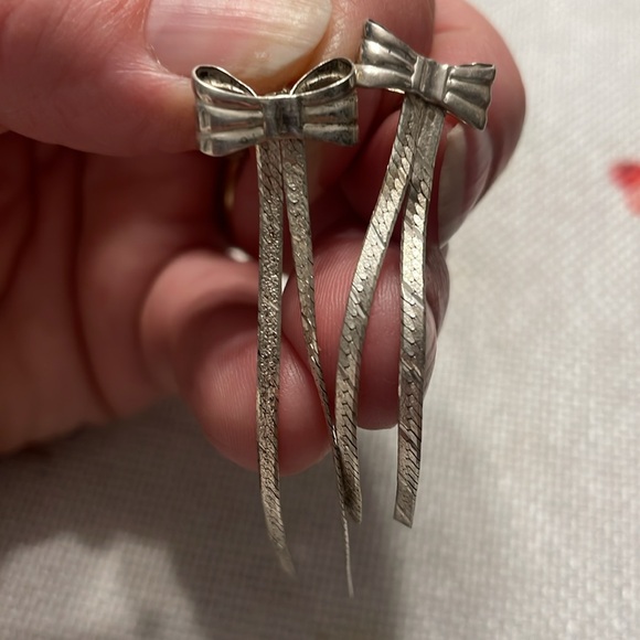 Vintage 1960s Sterling Silver Bow Dangle Earrings - Picture 3 of 4